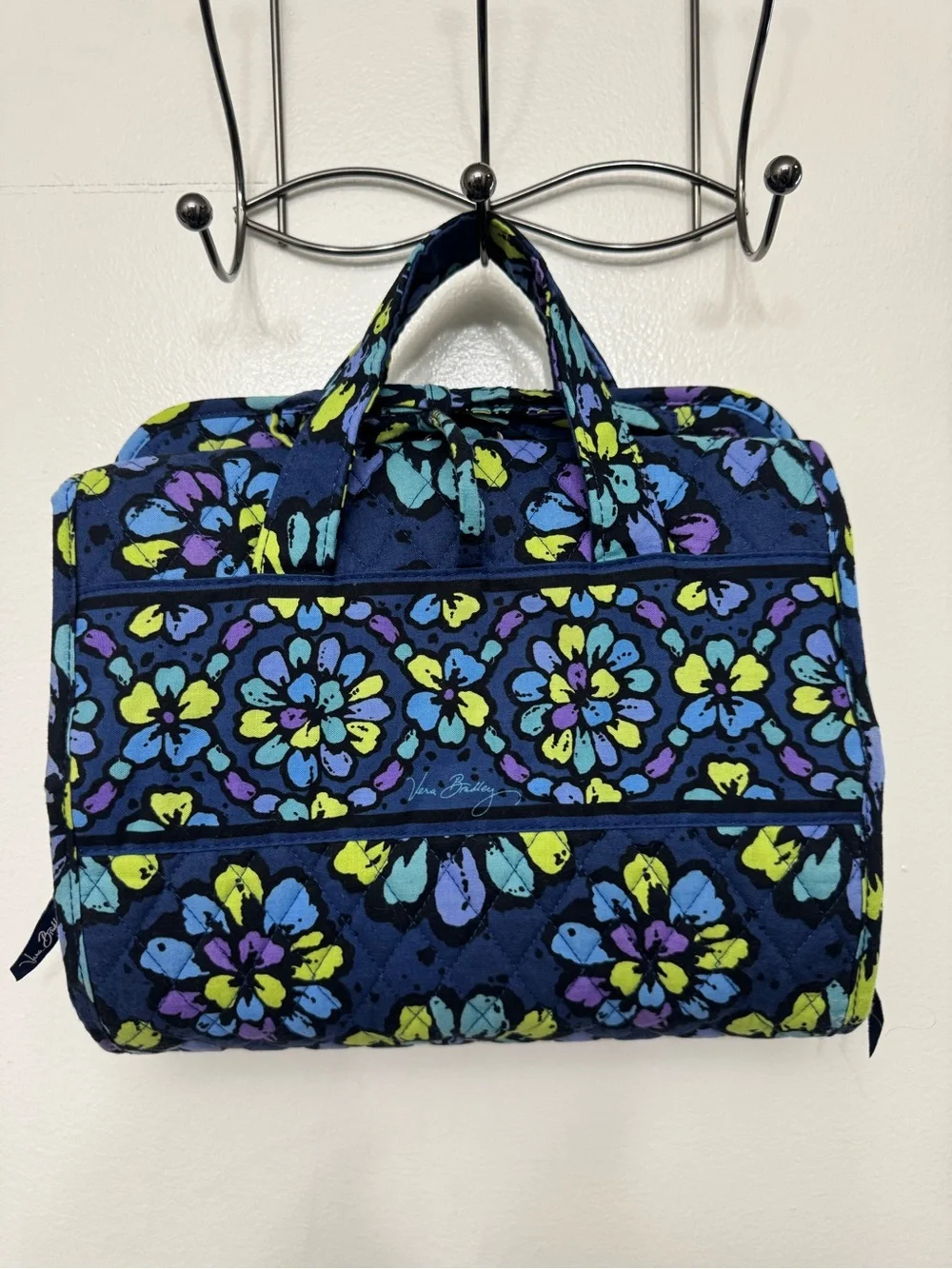 Vera Bradley Hanging Organizer | Travel Toiletry Storage Bag
